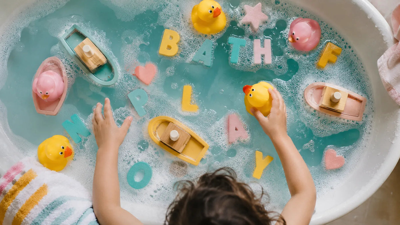 10 jeux à faire dans le bain avec son enfant (3-8 ans)